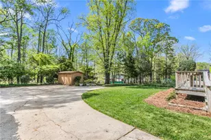 210 N Gurney St, Burlington, NC 27215 - Photo 40