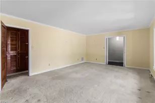 210 N Gurney St, Burlington, NC 27215 - Photo 10