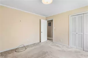 210 N Gurney St, Burlington, NC 27215 - Photo 34