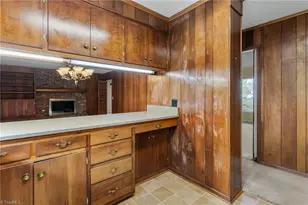 210 N Gurney St, Burlington, NC 27215 - Photo 18