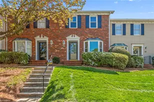 1104 Yellowbell Pl, Greensboro, NC 27410 - Photo 2