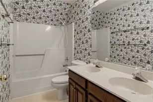 1011 Greenhurst Rd, Winston-Salem, NC 27104 - Photo 26