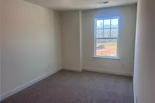 1304 Hammond Dr, Mebane, NC 27302 - Photo 6