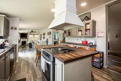 305 Whispering Oaks Drive, Lexington, NC 27292 - Photo 6