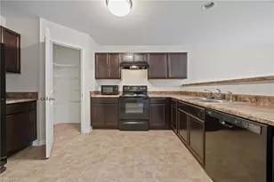 4511 Chapel Ridge Dr, Greensboro, NC 27405 - Photo 8