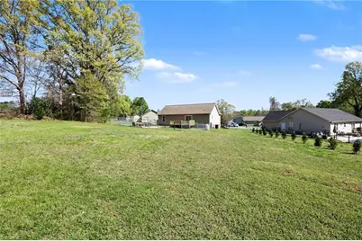 126 Camino Drive, Thomasville, NC 27360 - Photo 28