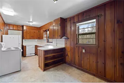 6111 Phelps Circle, Winston-Salem, NC 27105 - Photo 6