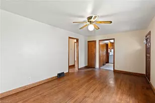 6111 Phelps Circle, Winston-Salem, NC 27105 - Photo 4