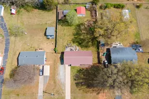 501 Roberts Rd, Eden, NC 27288 - Photo 6