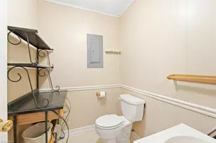 501 Roberts Rd, Eden, NC 27288 - Photo 14