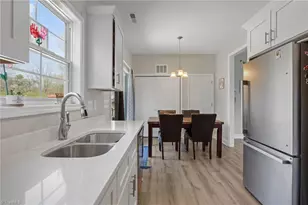 124 Filmore St, Yadkinville, NC 27055 - Photo 8