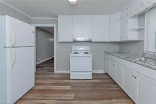 238 Underwood St, Asheboro, NC 27203 - Photo 4