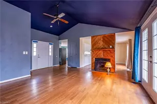 2021 Warwickshire Dr, Greensboro, NC 27455 - Photo 6