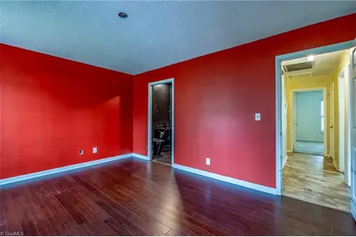 2021 Warwickshire Drive, Greensboro, NC 27455 - Photo 8