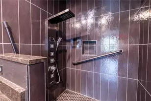 2021 Warwickshire Dr, Greensboro, NC 27455 - Photo 10