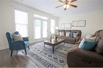 6 Viburnum Lane, Greensboro, NC 27455 - Photo 2