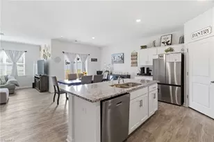 199 Bunting Dr, Lexington, NC 27295 - Photo 4