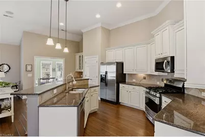 5587 Foxgate Circle, Winston-Salem, NC 27106 - Photo 8