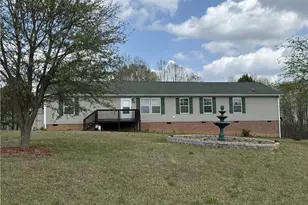 4053 Rice Dr, Asheboro, NC 27205 - Photo 1