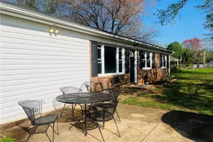 236 Badgett Ave, Mount Airy, NC 27030 - Photo 2