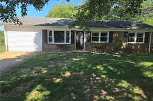 236 Badgett Ave, Mount Airy, NC 27030 - Photo 18