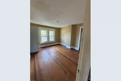 1300 Sloan Street, Greensboro, NC 27401 - Photo 12