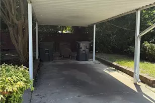 1300 Sloan St, Greensboro, NC 27401 - Photo 26