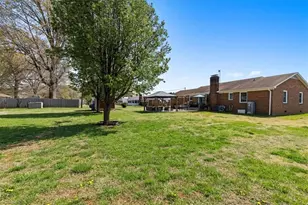 2081 Northcrest Dr, Elon, NC 27244 - Photo 42