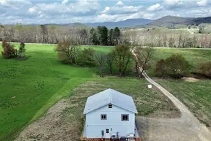 322 Layell Rd, Elkin, NC 28621 - Photo 4