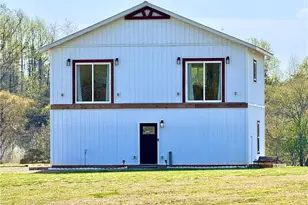 322 Layell Rd, Elkin, NC 28621 - Photo 4