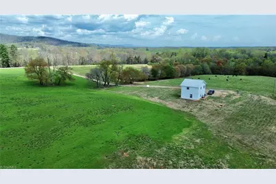322 Layell Road, Elkin, NC 28621 - Photo 2