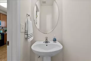 6886 Derby Run Dr, Whitsett, NC 27377 - Photo 18