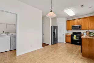 6886 Derby Run Dr, Whitsett, NC 27377 - Photo 16