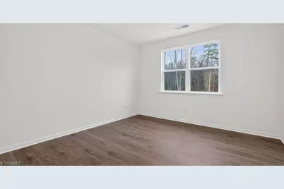 304 Sefton Drive, Jamestown, NC 27282 - Photo 16