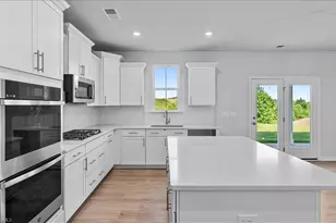 414 Yarrow Dr, Lexington, NC 27295 - Photo 2