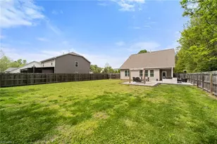 6125 Sundown Dr, Greensboro, NC 27410 - Photo 46