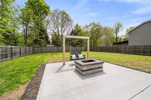 6125 Sundown Dr, Greensboro, NC 27410 - Photo 10