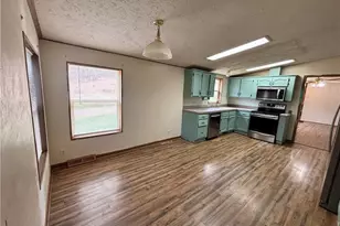 120 Ivy Green Ln, Lowgap, NC 27024 - Photo 8