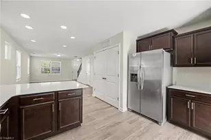 3874 Copperfield Ct, High Point, NC 27265 - Photo 18