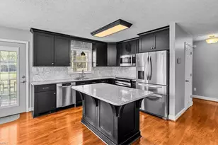 1116 Pinoak Rd, Greensboro, NC 27455 - Photo 8