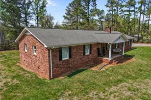 8317 Patricia Dr, Stokesdale, NC 27357 - Photo 6
