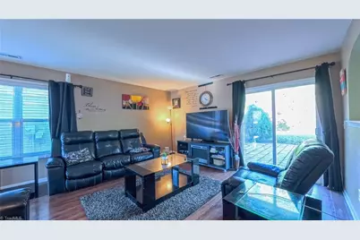 107 Norwood Court N, Mebane, NC 27302 - Photo 4