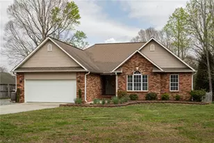 605 Paul Kennedy Rd, Thomasville, NC 27360 - Photo 1