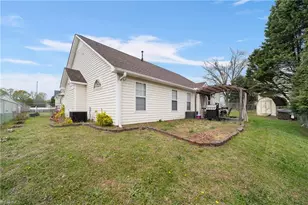 2080 Saponi Village Ct, Winston-Salem, NC 27127 - Photo 4