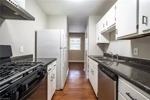 2890 Carriage Dr, Winston-Salem, NC 27106 - Photo 2