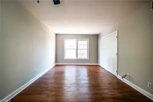 2890 Carriage Dr, Winston-Salem, NC 27106 - Photo 10