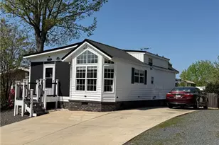 156 Marina Dr, New London, NC 28127 - Photo 2