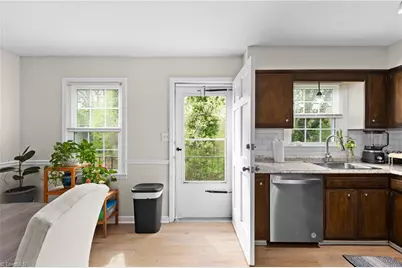 1007 Robin Hood Road #C, High Point, NC 27262 - Photo 16