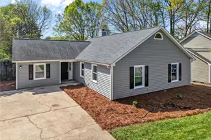 6727 River Hills Dr, Greensboro, NC 27410 - Photo 1
