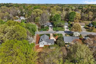 6727 River Hills Dr, Greensboro, NC 27410 - Photo 36